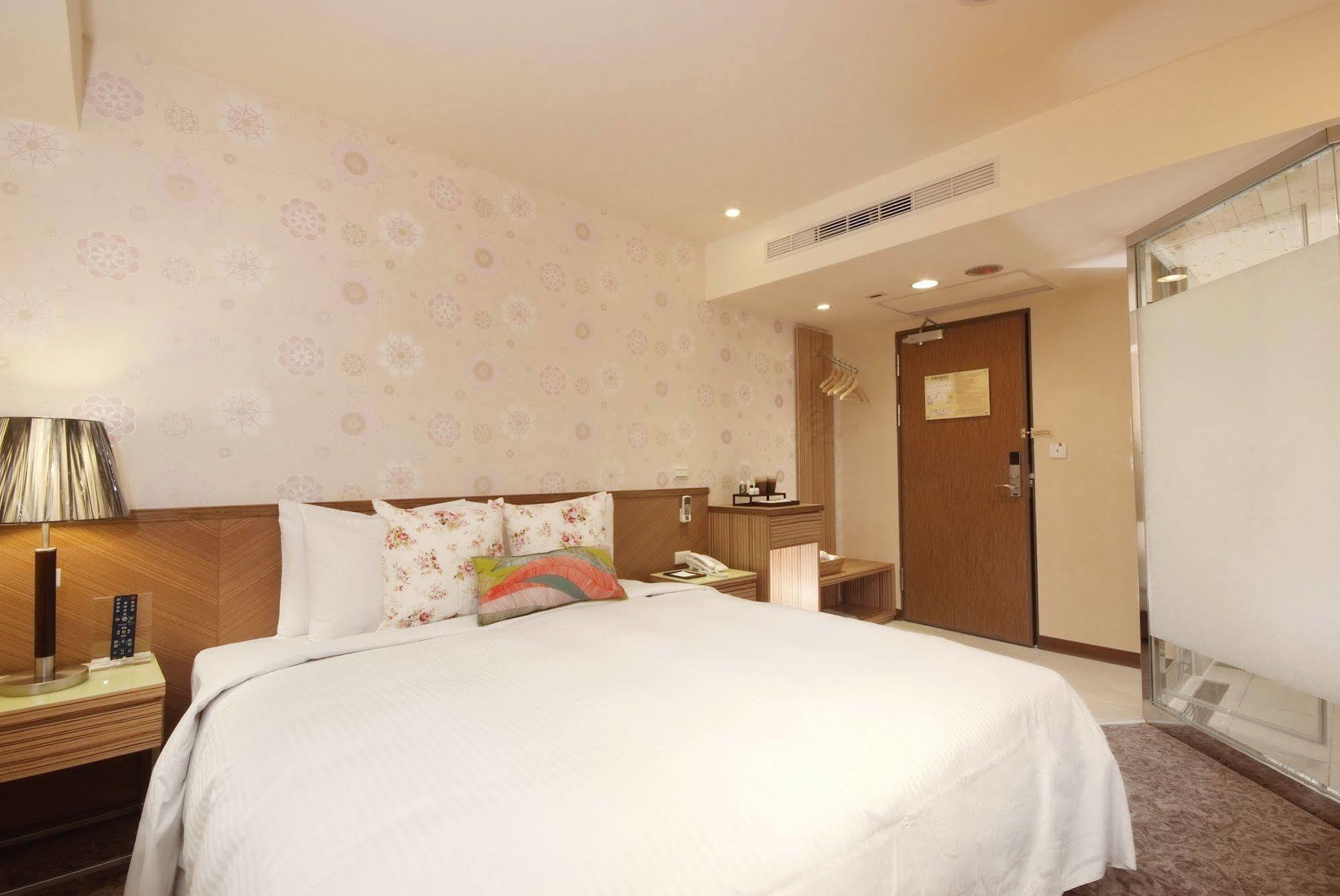 Nagahiro Hotel Tajpej Zewnętrze zdjęcie
